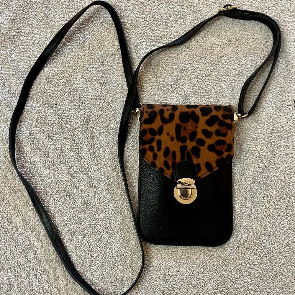 Free the people‎ leopard cross body bag clear phone pocket gold accents